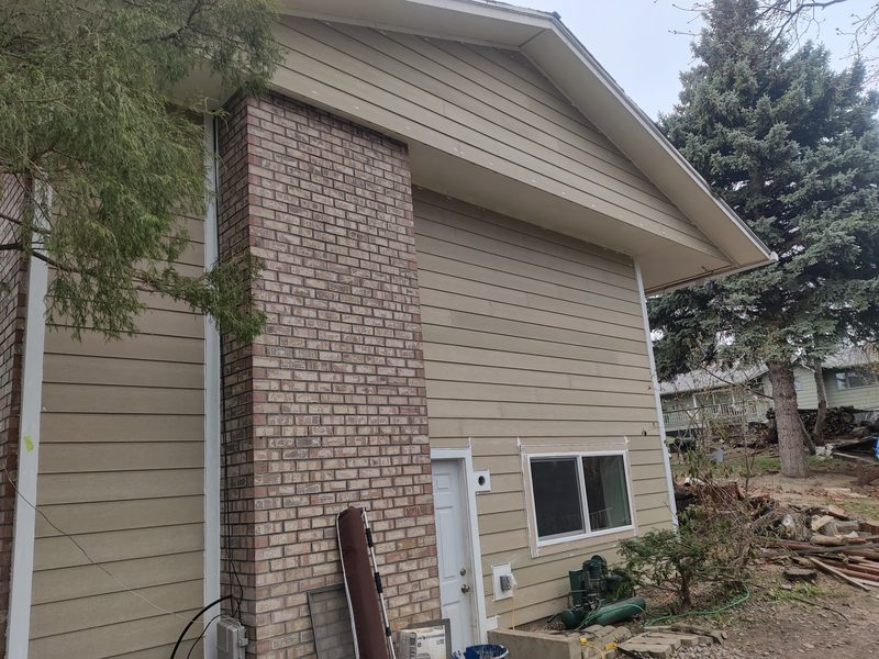 Beautiful home with new siding installed by Signature Exteriors